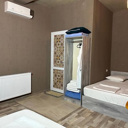Nid Hotel Тбілісі Екстер'єр фото