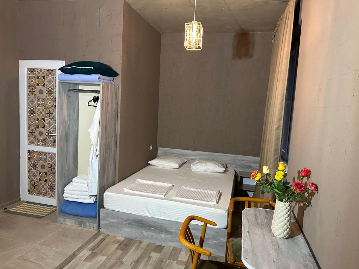 Nid Hotel Тбілісі Екстер'єр фото