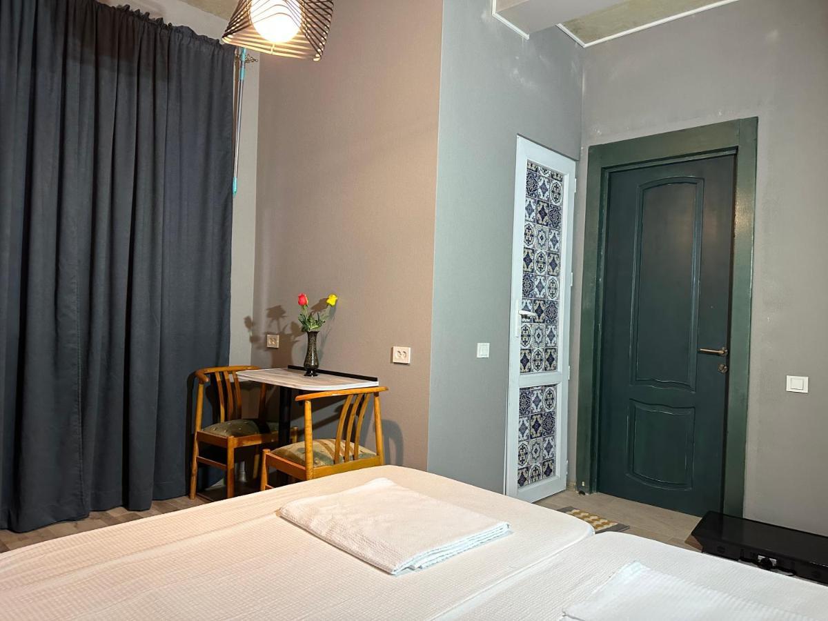 Nid Hotel Тбілісі Екстер'єр фото